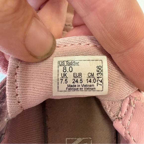 2/$20 Vans Size 8 Toddler Pink Velcro Sneakers Slip On Running Shoes Non-Marking - Picture 9 of 9